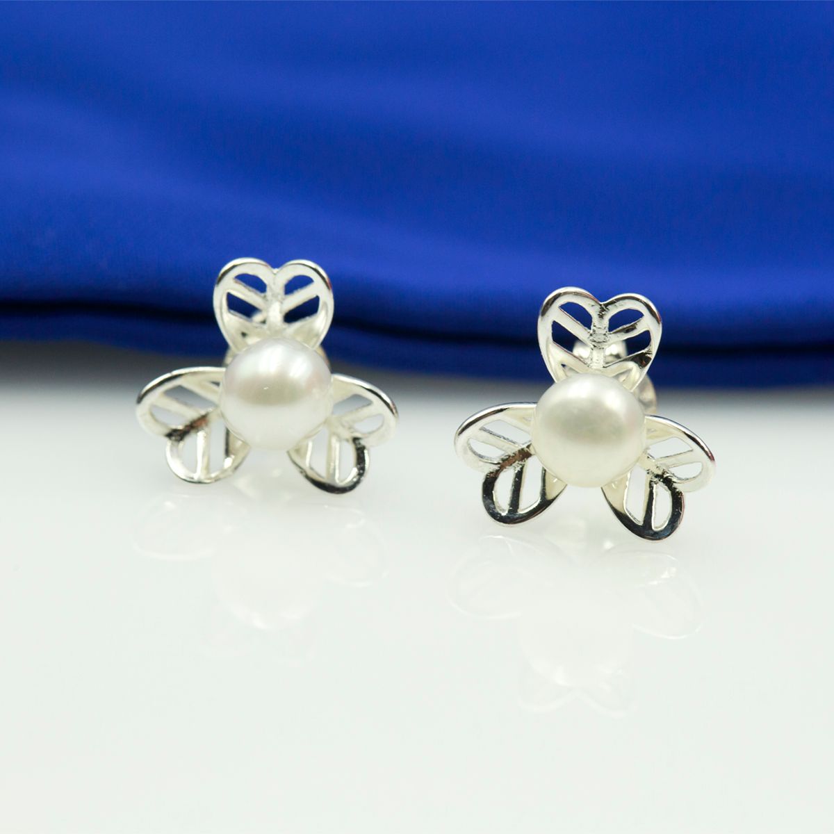 Hoa tai bạc đính Ngọc trai thương hiệu Opal