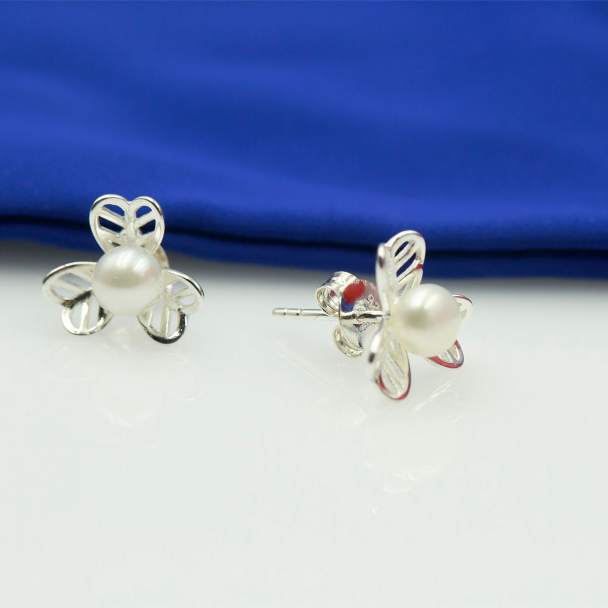 Hoa tai bạc đính Ngọc trai thương hiệu Opal