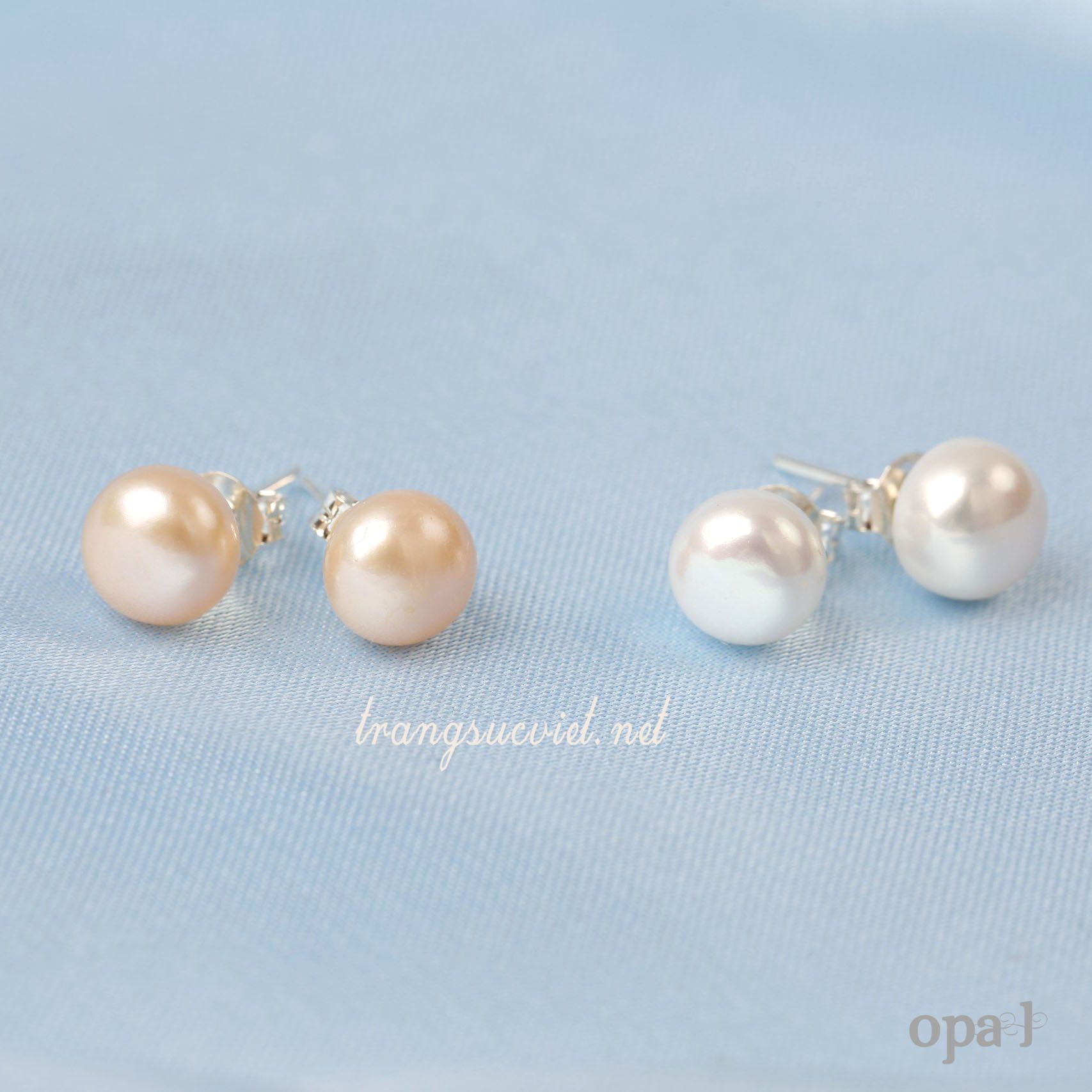 Hoa tai nụ ngọc trai tự nhiên phong cách truyền thống trẻ trung thương hiệu Opal