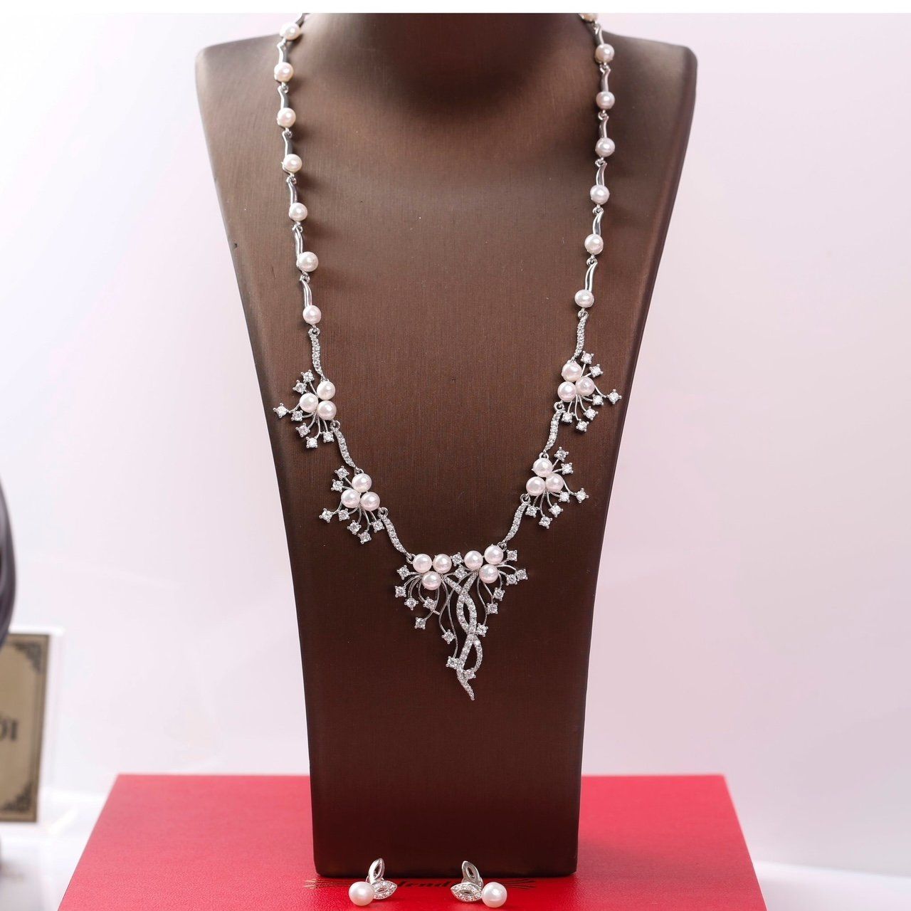 Dây chuyền đính ngọc trai thương hiệu Opal HT2