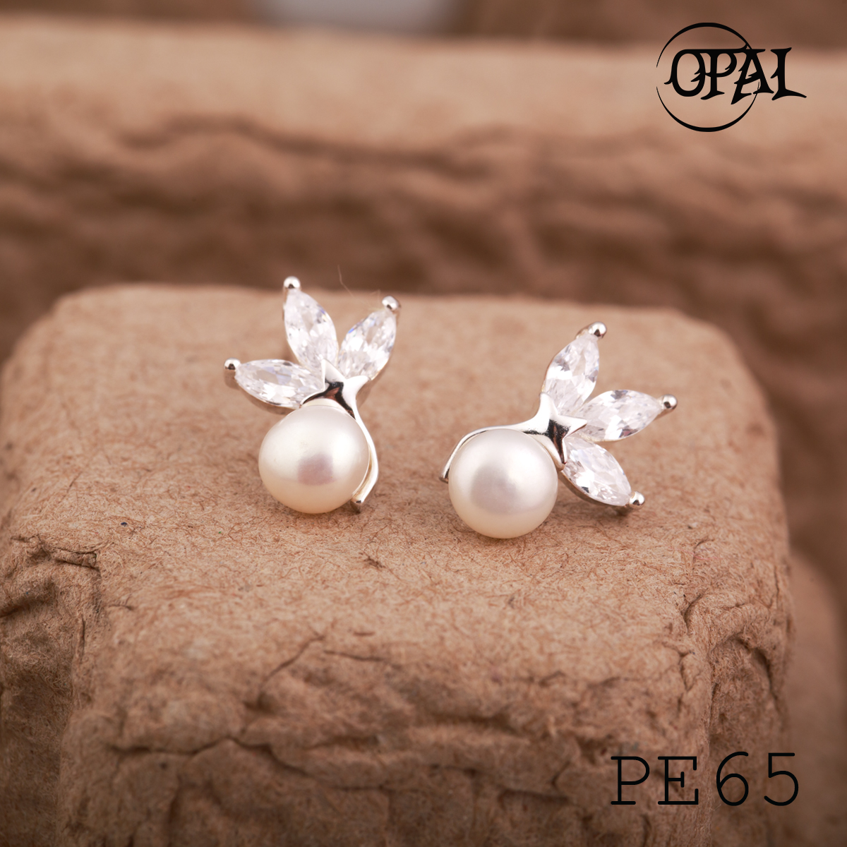  PE65 - Hoa tai bạc đính ngọc trai OPAL 