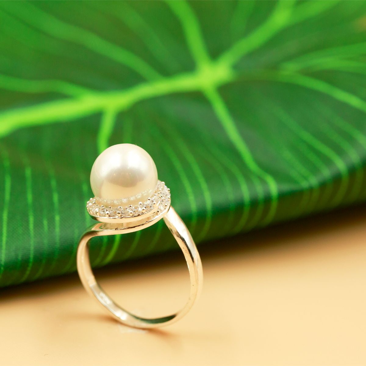 Nhẫn bạc đính ngọc trai OPAL