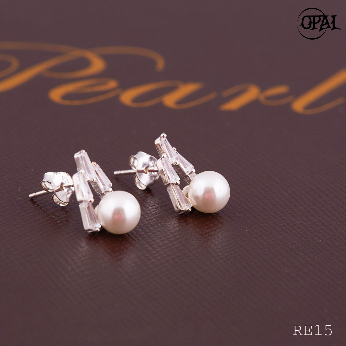 PE15- Hoa tai bạc đính ngọc trai OPAL