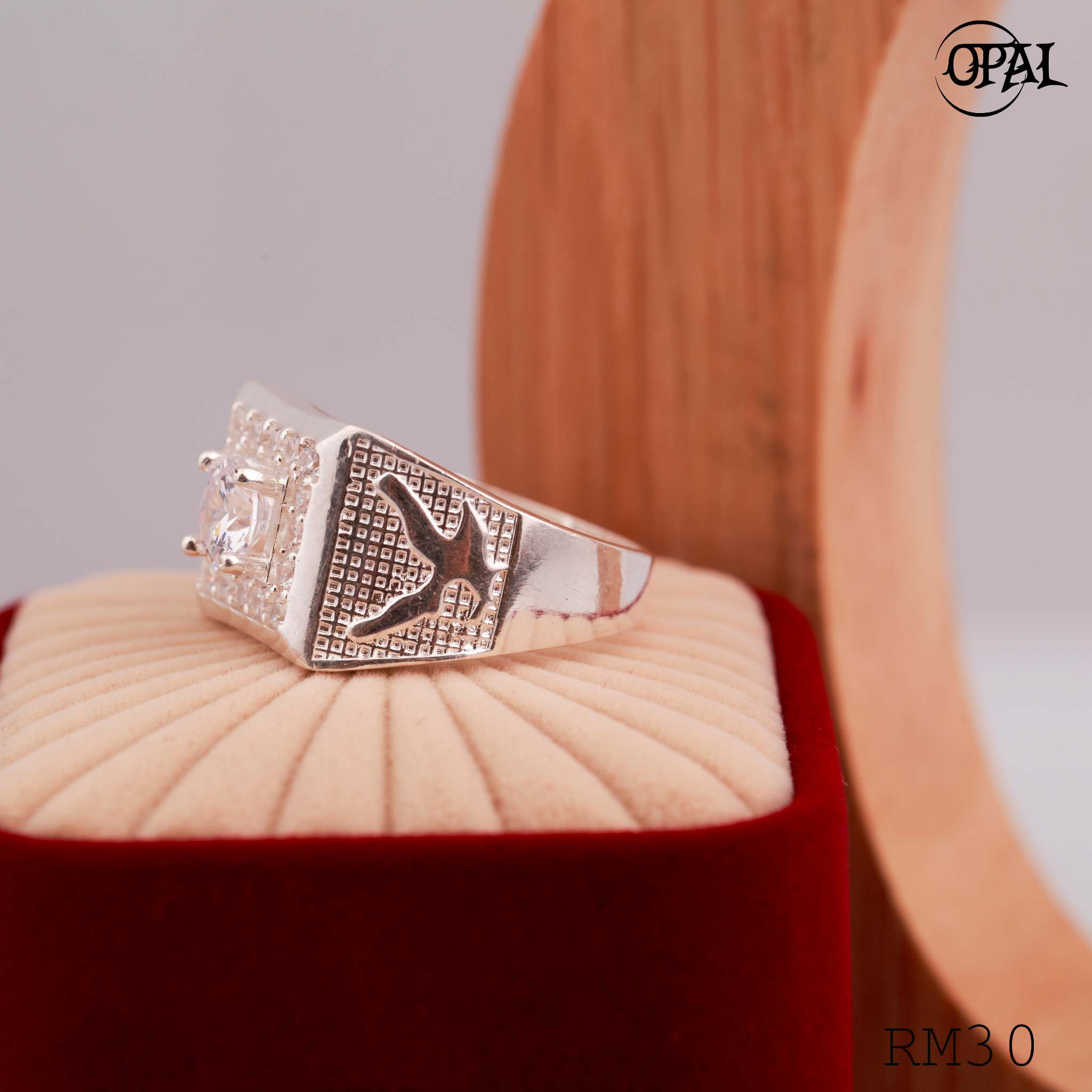 RM30 - Nhẫn bạc nam đính đá OPAL