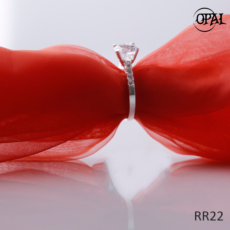 RR22-Nhẫn bạc đính đá Ross OPAL
