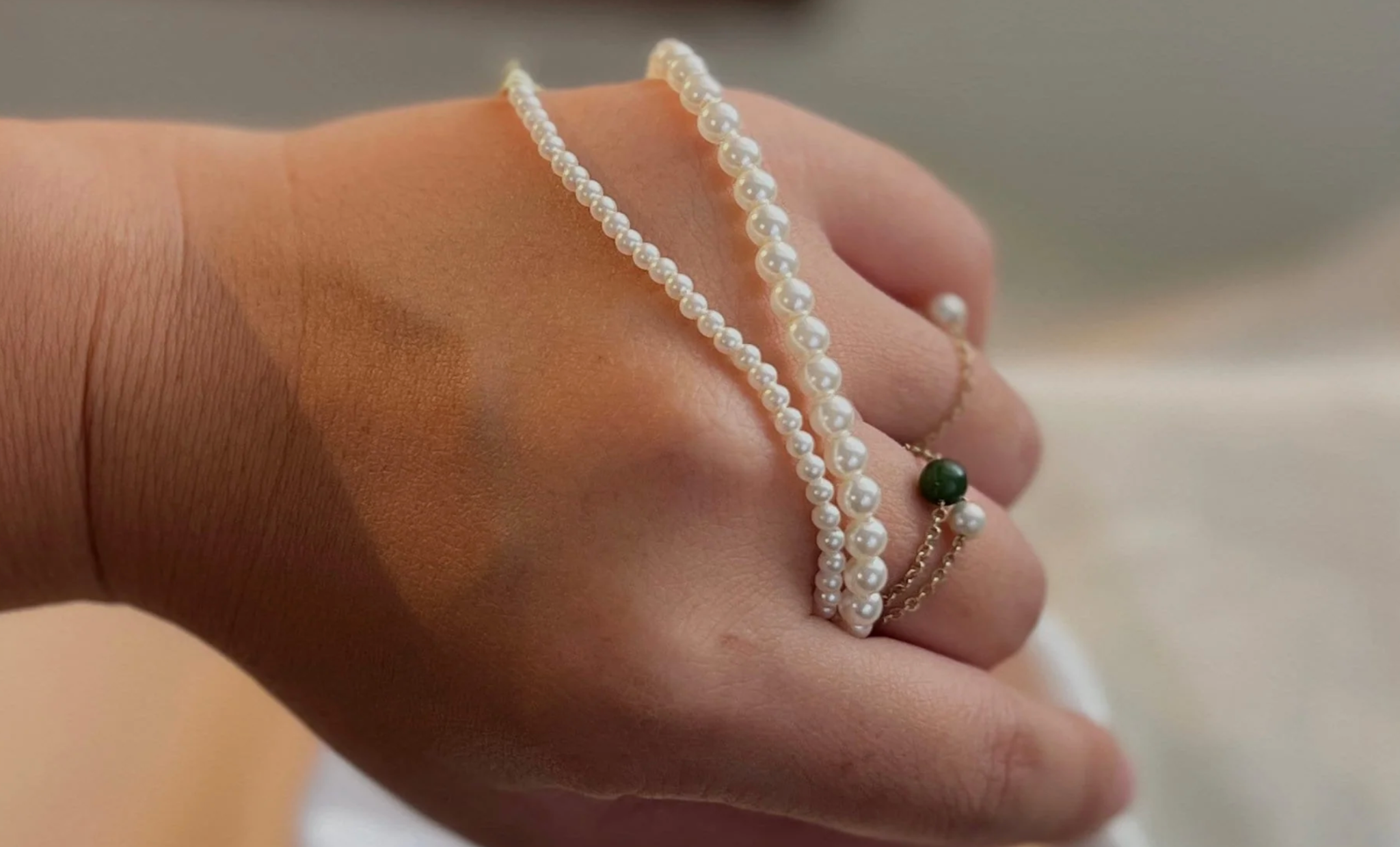  Vòng cổ nhí Ngọc trai trắng 3 li đến 5 li phong cách trẻ trung sành điệu thương hiệu Opal . Quà tặng Charm Bạc 150k 