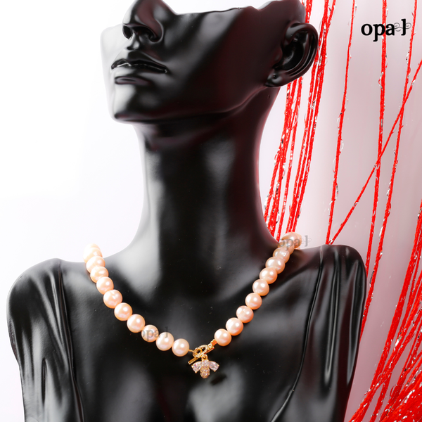  vòng cổ ngọc trai hồng và khóa ong vàng đính đá  thương hiệu Opal HT2 