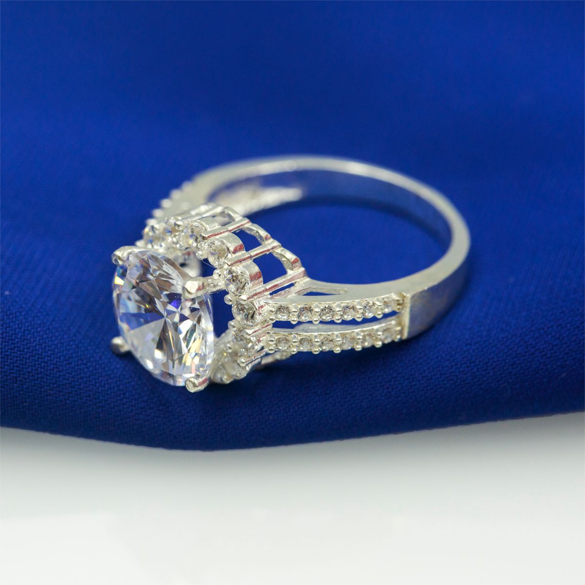 Nhẫn Bạc đính đá Ross thương hiệu Opal