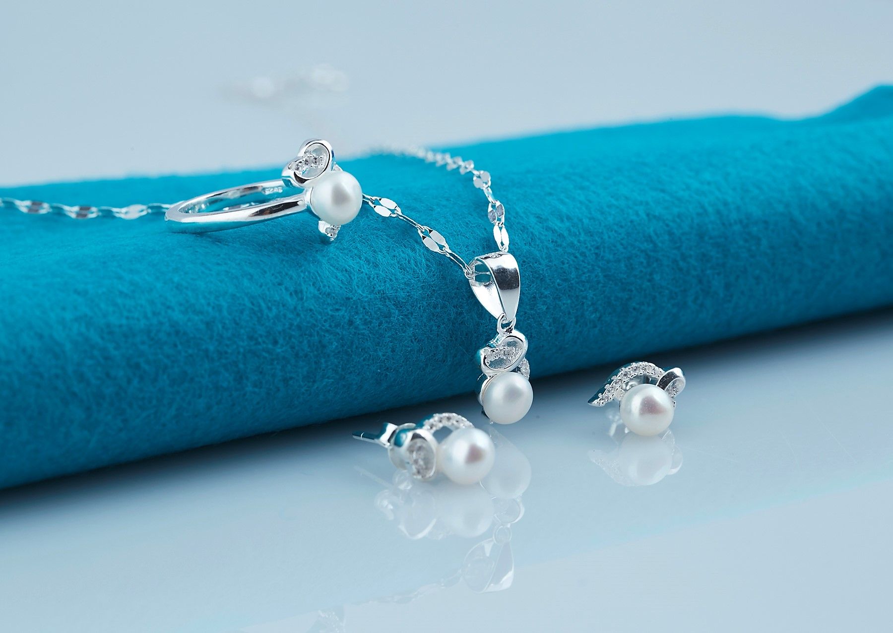 W4-DQ25 - BỘ TRANG SỨC BẠC ĐÍNH NGỌC TRAI OPAL