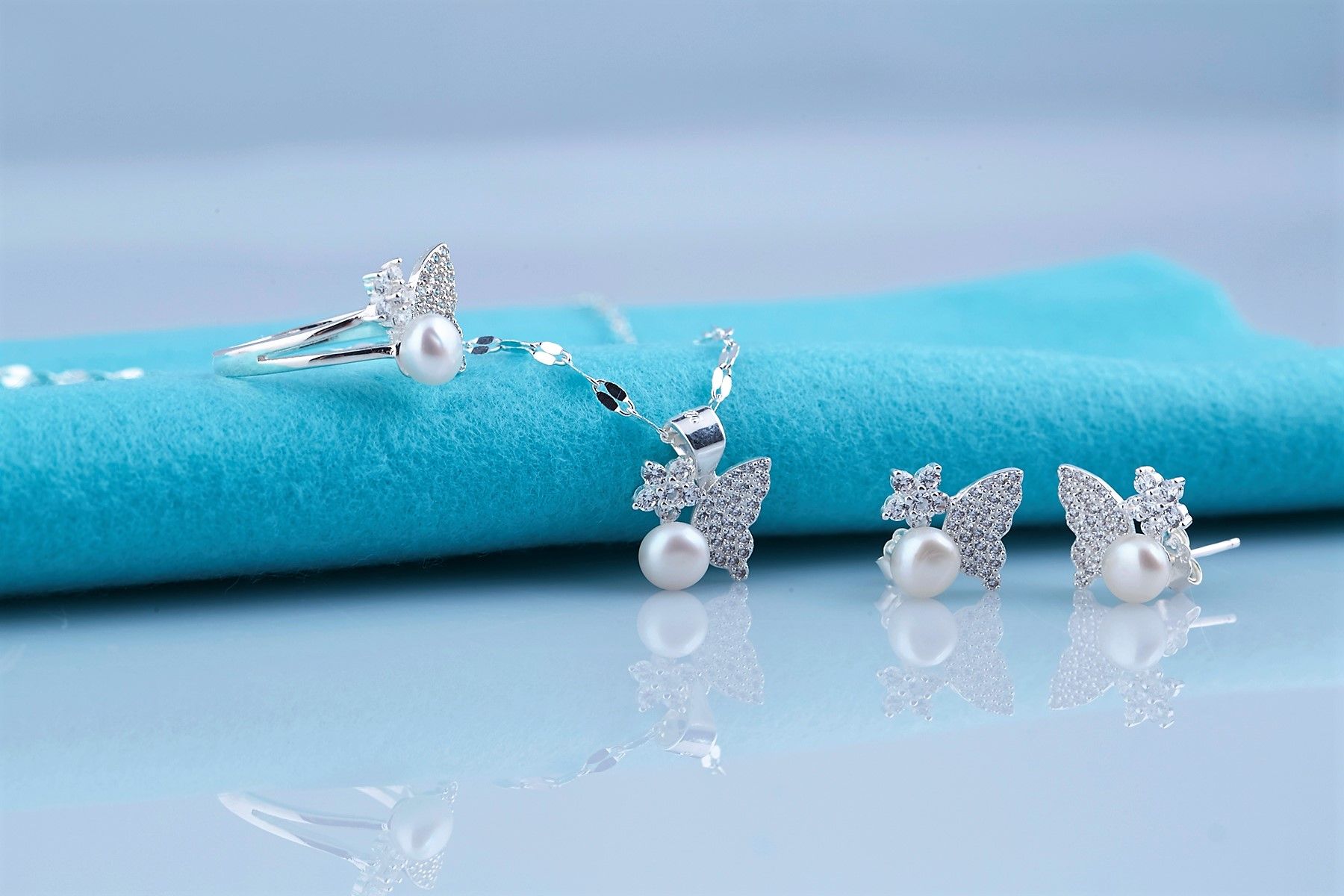 W4-DQ26 - BỘ TRANG SỨC BẠC ĐÍNH NGỌC TRAI OPAL