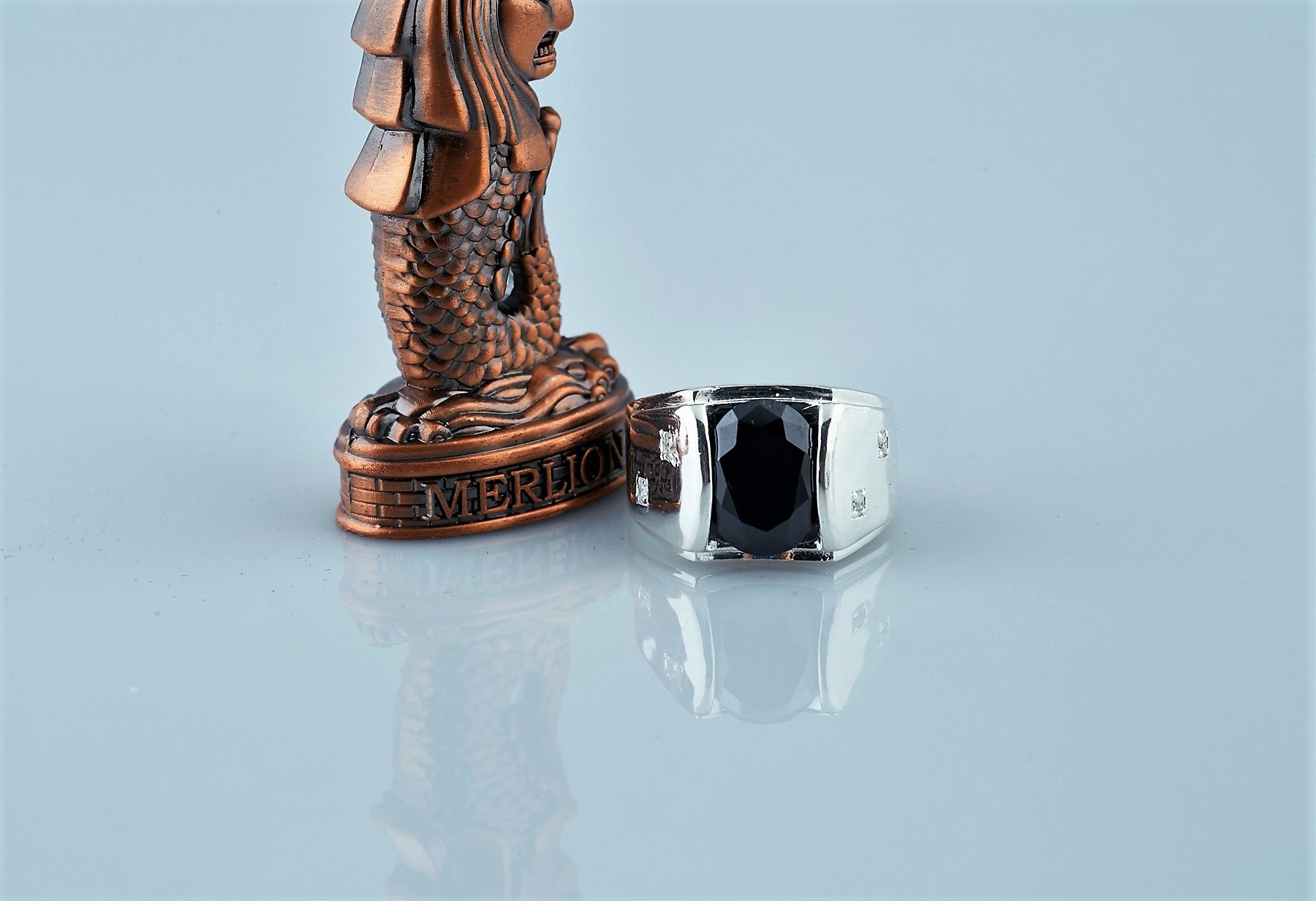 RM02 - Nhẫn bạc nam đính đá OPAL