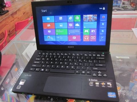 Sony Vaio Svs13123Cvb