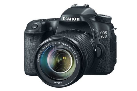 Canon Eos 70D Kit Ii (Ef-S18-135 Is Stm)