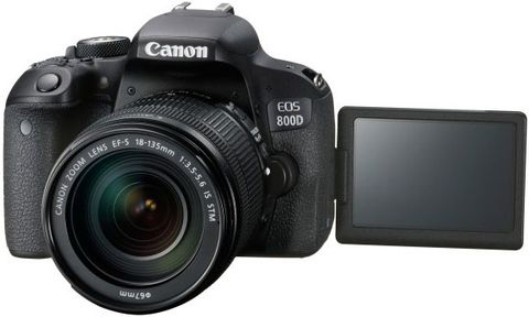 Canon Eos 800D (Ef S18-135 Is Stm)