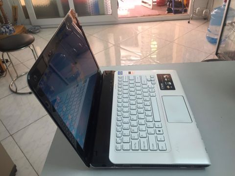 Sony Vaio E Series Sve15117Fn