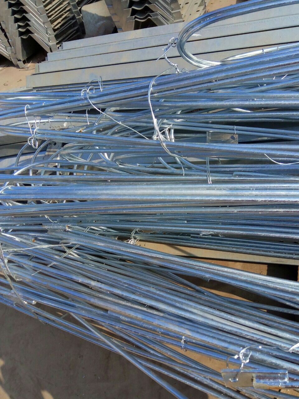 Thép D14 Mạ Kẽm Nhúng Nóng