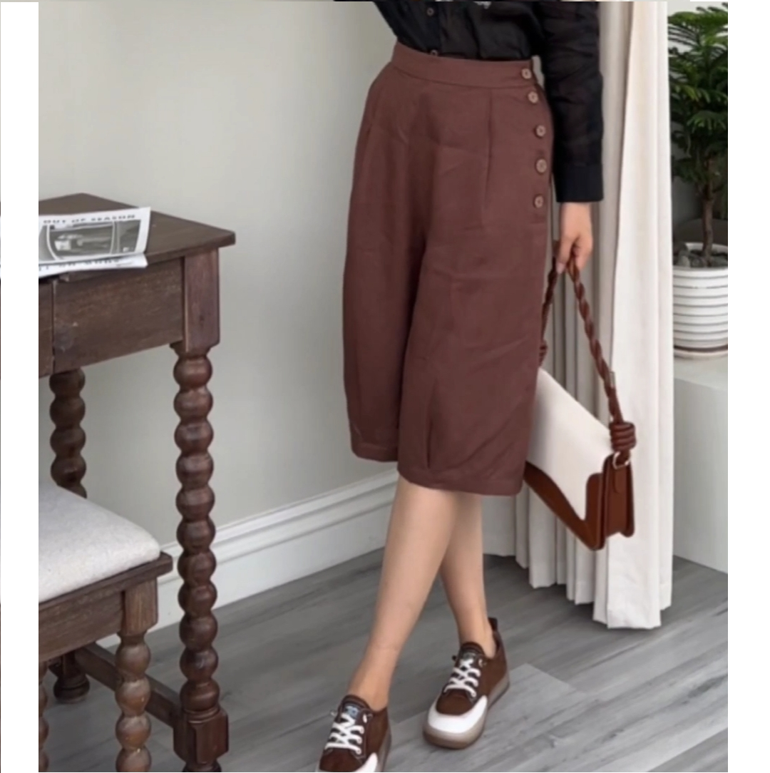 Q1269-Quần Lỡ Linen Pen Gấu