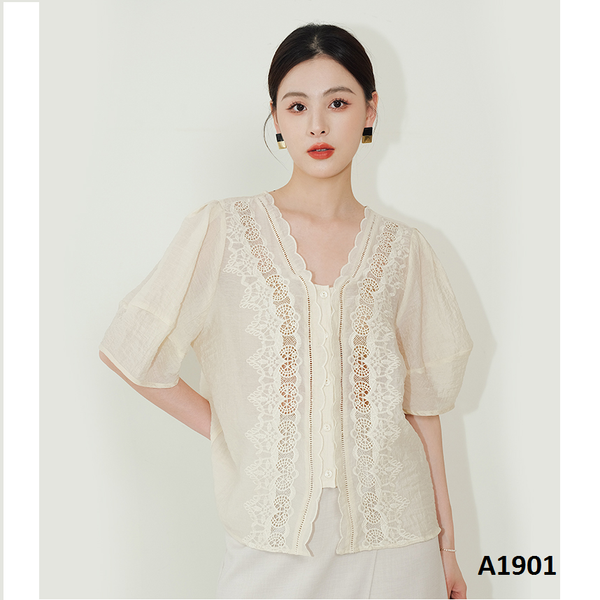  A1901-Áo Sơ Mi Ren Thêu Đối Xứng Cổ V 