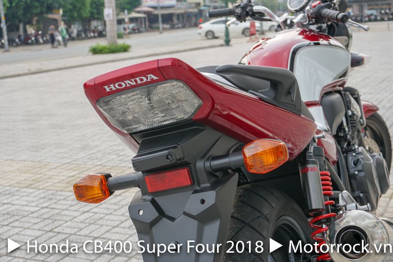 Honda CB400 Super Four 2018 (Special Red)