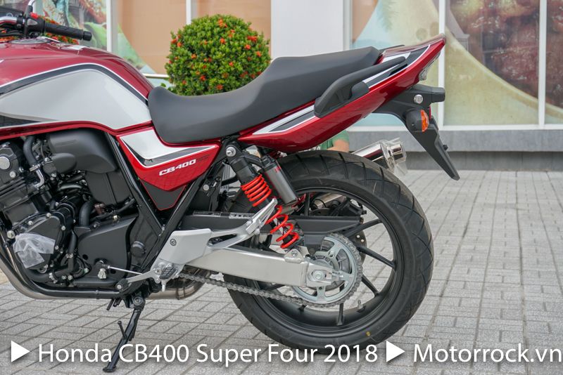 Honda CB400 Super Four 2018 (Special Red)