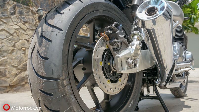 Honda CB1100RS 2019 (màu bạc)