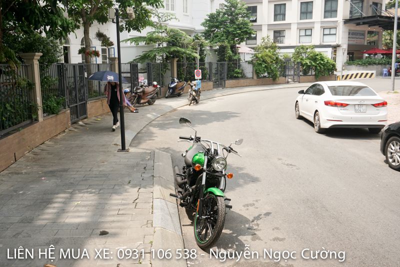 Kawasaki Vulcal 900 Custom (màu xanh)