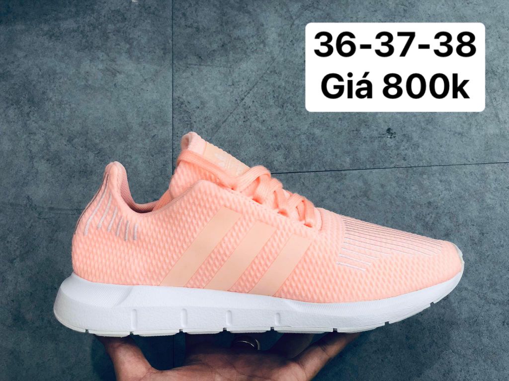 Giày adidas Swift Run 