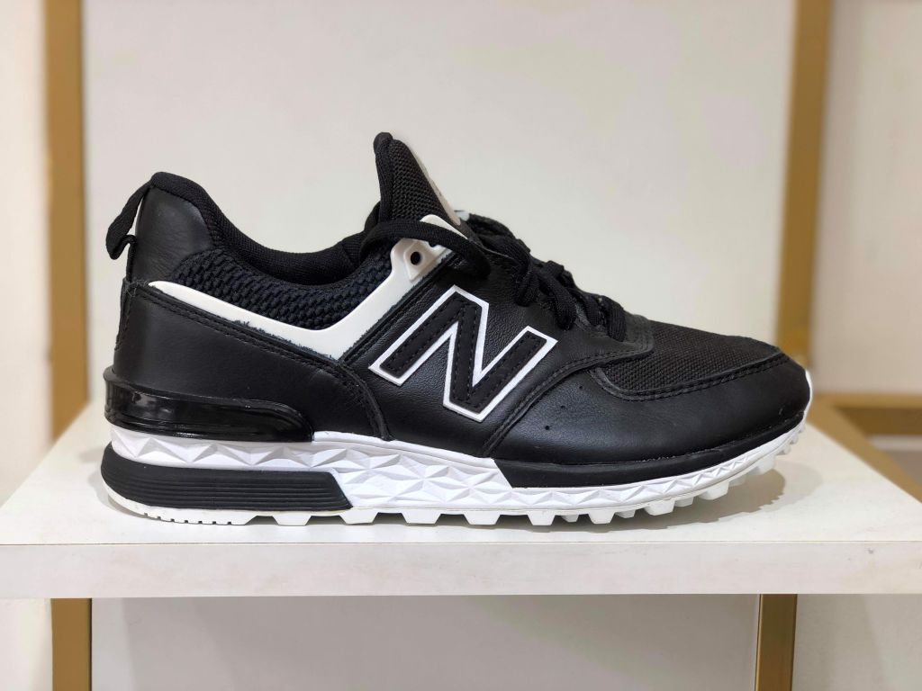 Giày New Balance 574 V2