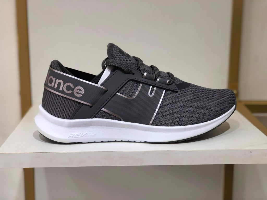 Giày New Balance Nergize