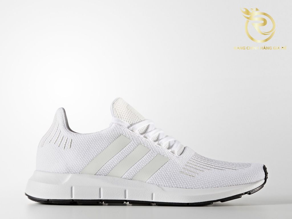 Giày Adidas Swift Run
