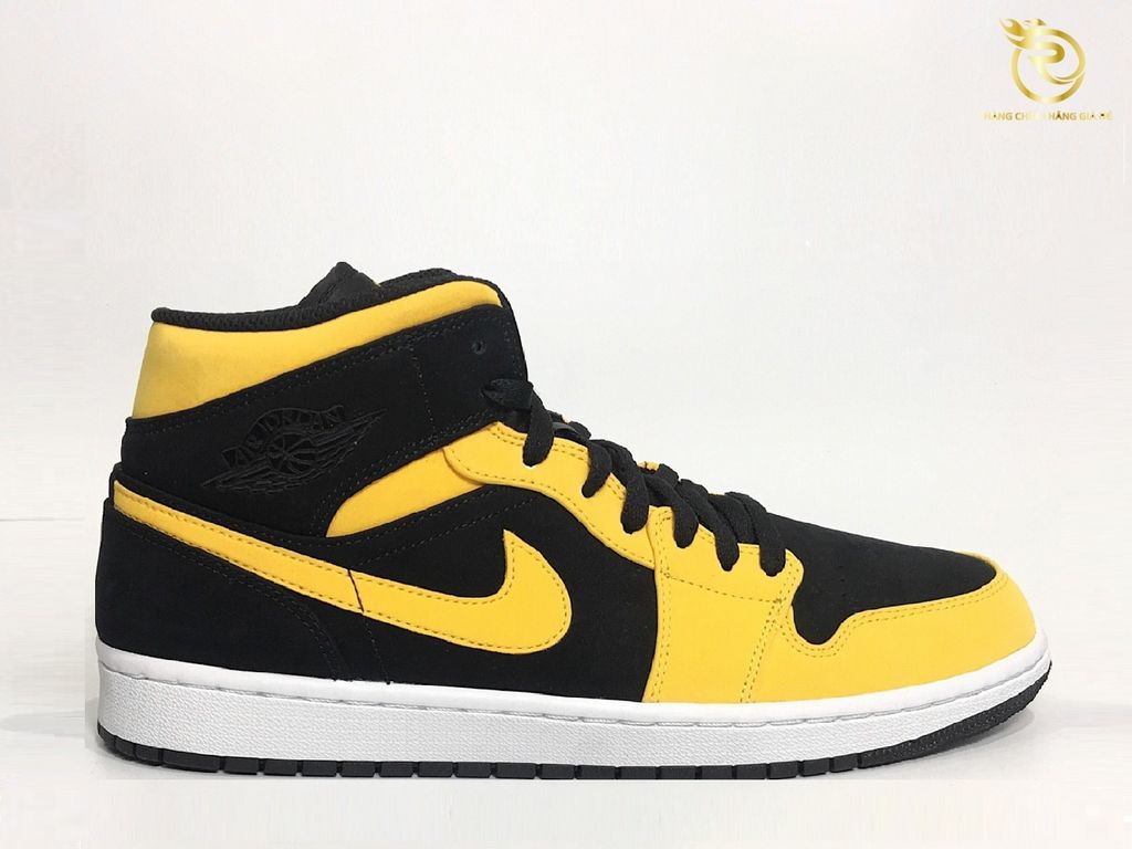 men jordan 1 yellow and black