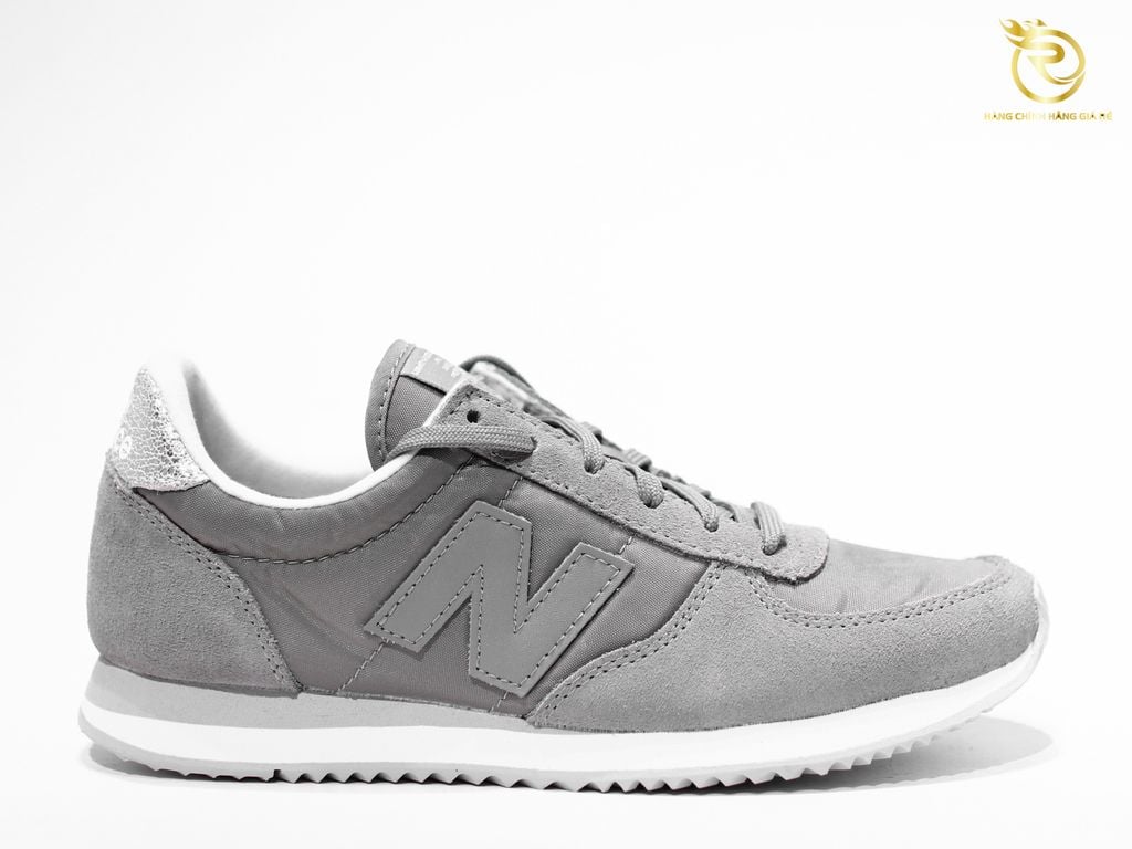 Giày New Balance 220
