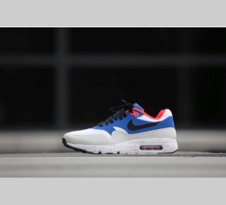 Giày Nike Air Max 1 Ultra Essential