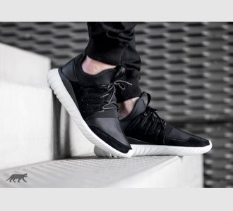 Giày Adidas Tubular Radial Black/White