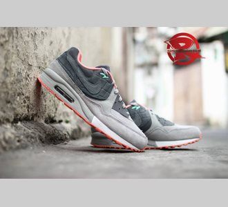 Giày Nike Air Max Light