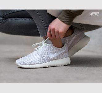 Giày Nike Roshe One Flyknit Sail/White