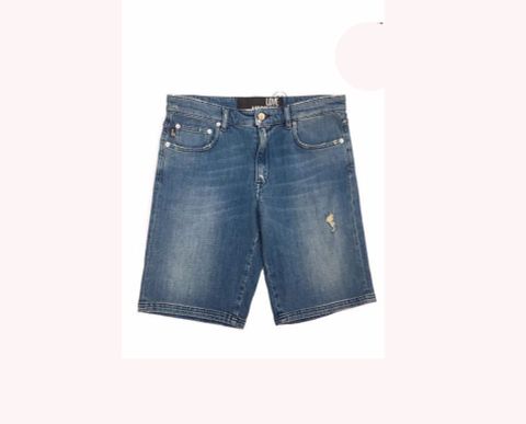  Quần short jeans Moschino xanh logo túi sau 