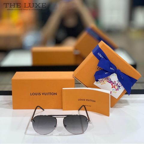  Kính Louis Vuitton Clockwies Mắt Đen Gọng Mono 