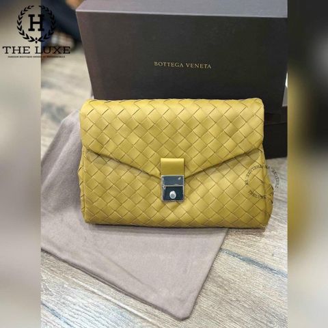  Clutch Bottega Benata vàng và đen 