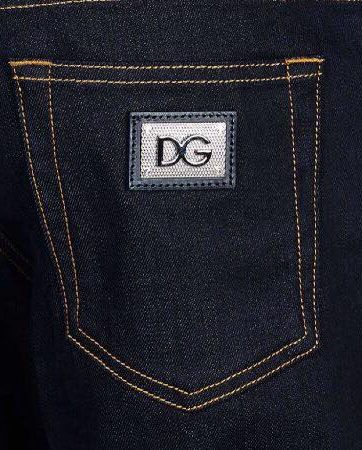 Jeans Dolce & Gabbana màu tràm dáng strech