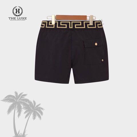  Quần Short Gió Versace Đen Cạp Vàng 