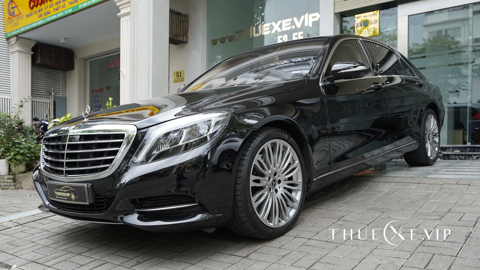 MERCEDES S500