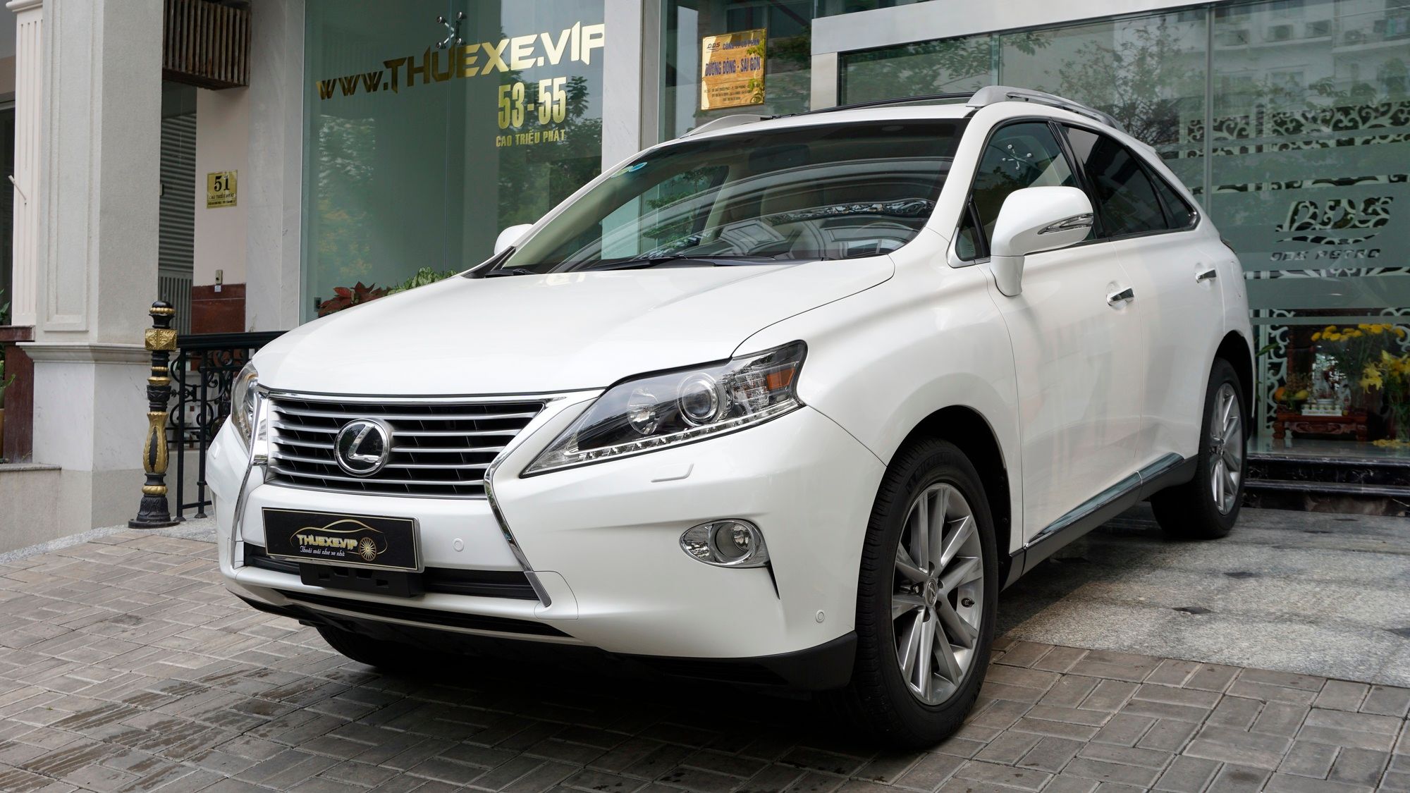 LEXUS RX350 - AIRPORT