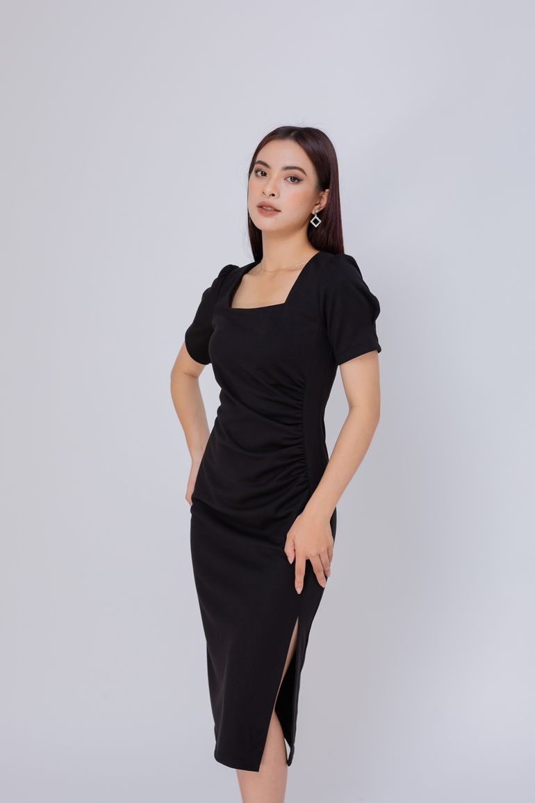  ĐẦM BODY XẺ TÀ 3390 