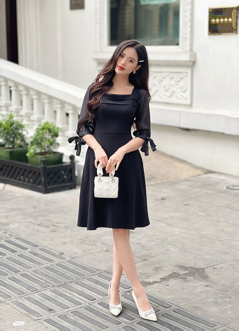  ĐẦM CỔ VUÔNG 3488 