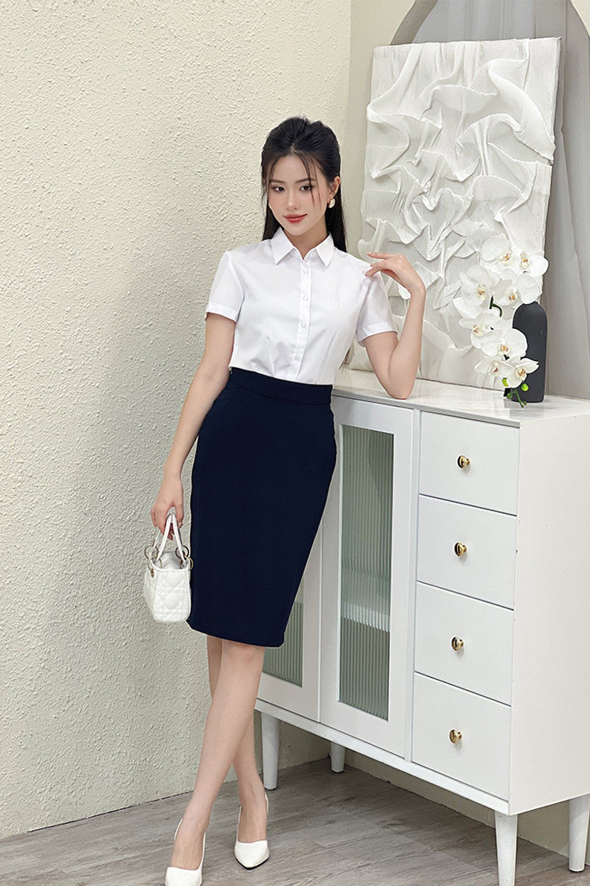 CHÂN VÁY BÚT CHÌ XẺ SAU 897