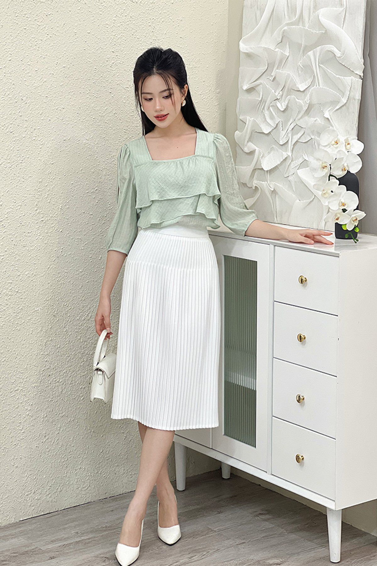 ÁO CỔ VUÔNG TẦNG BÈO 5784