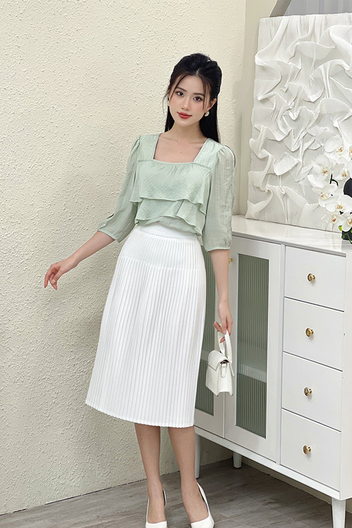 ÁO CỔ VUÔNG TẦNG BÈO 5784