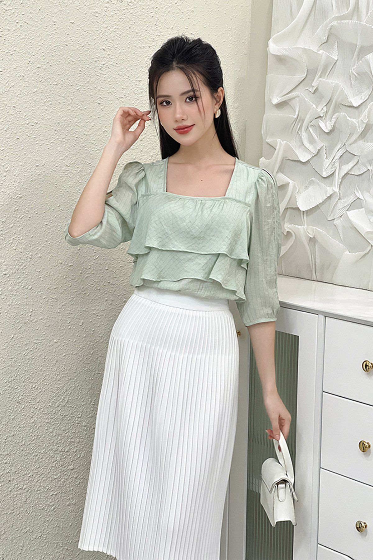 ÁO CỔ VUÔNG TẦNG BÈO 5784