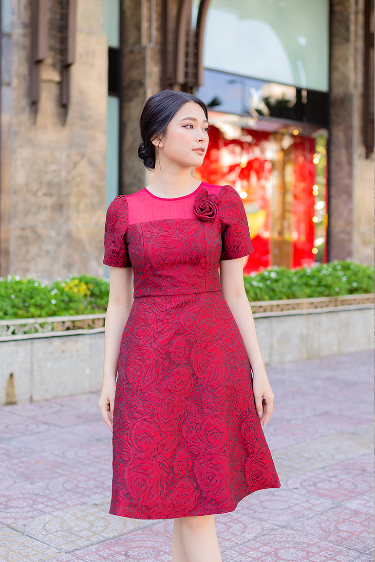 ĐẦM XÒE ĐÍNH HOA HỒNG 3319